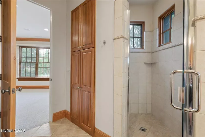 6410 Zermatt, Reno, Nevada 89511, 3 Bedrooms Bedrooms, ,3 BathroomsBathrooms,Residential,Residential,Zermatt,250055937