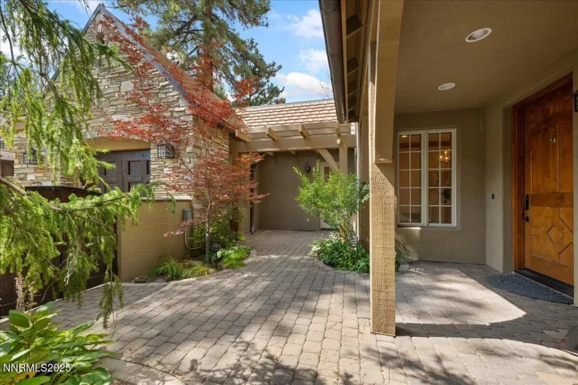 6410 Zermatt, Reno, Nevada 89511, 3 Bedrooms Bedrooms, ,3 BathroomsBathrooms,Residential,Residential,Zermatt,250055937