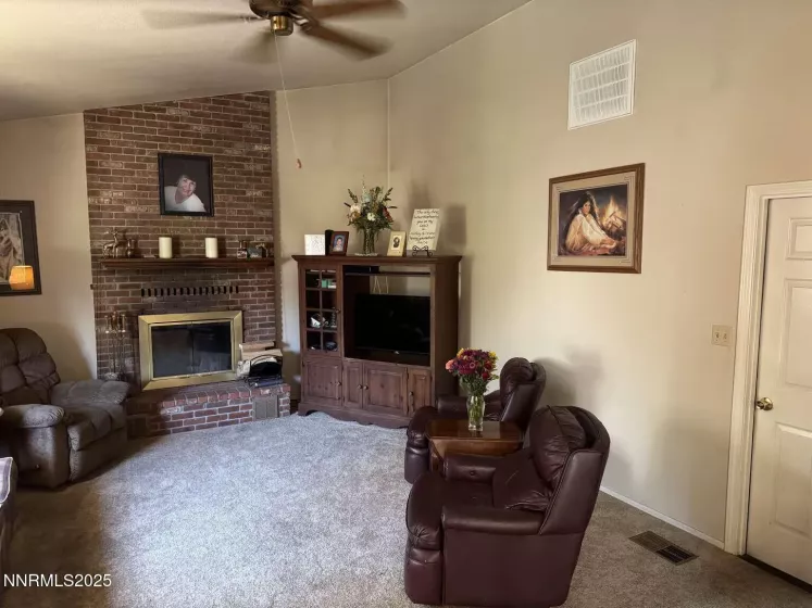 3001 Halleck, Carson City, Nevada 89701, 3 Bedrooms Bedrooms, ,3 BathroomsBathrooms,Residential,Residential,Halleck,250055946
