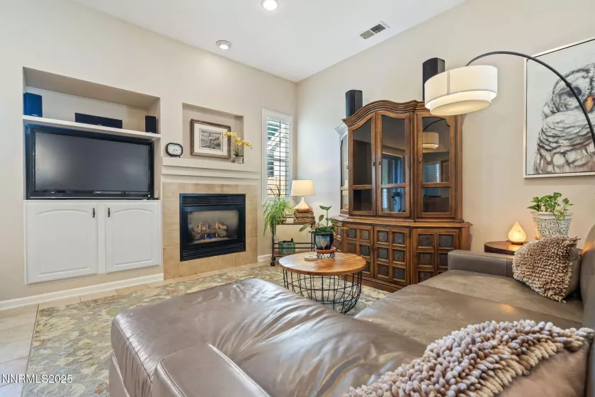 10245 Coyote Creek, Reno, Nevada 89521, 3 Bedrooms Bedrooms, ,2 BathroomsBathrooms,Residential,Residential,Coyote Creek,250055955