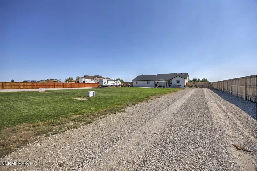 1651 Skyridge, Fallon, Nevada 89406, 3 Bedrooms Bedrooms, ,2 BathroomsBathrooms,Residential,Residential,Skyridge,250055956