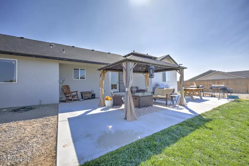 1651 Skyridge, Fallon, Nevada 89406, 3 Bedrooms Bedrooms, ,2 BathroomsBathrooms,Residential,Residential,Skyridge,250055956
