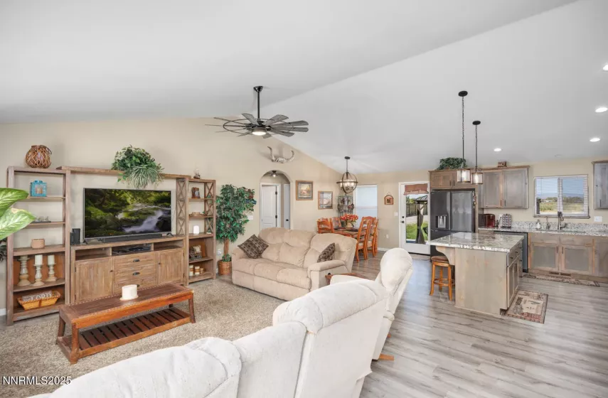 1651 Skyridge, Fallon, Nevada 89406, 3 Bedrooms Bedrooms, ,2 BathroomsBathrooms,Residential,Residential,Skyridge,250055956