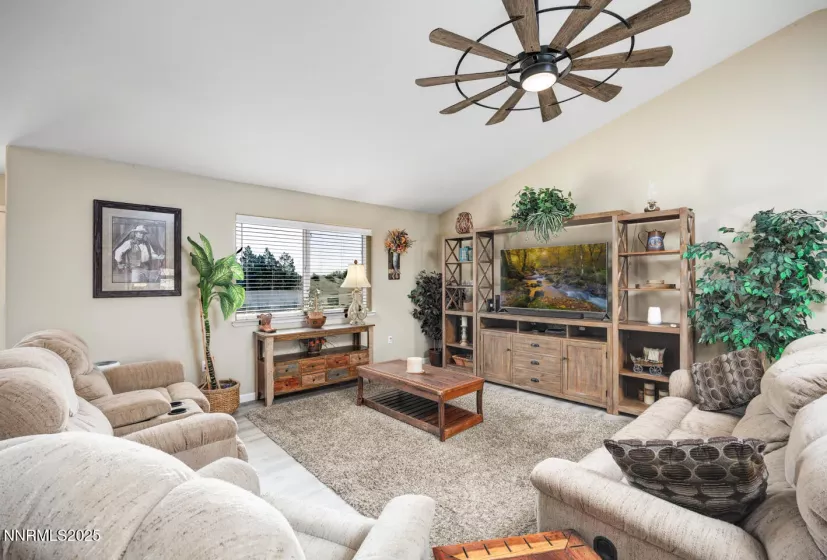 1651 Skyridge, Fallon, Nevada 89406, 3 Bedrooms Bedrooms, ,2 BathroomsBathrooms,Residential,Residential,Skyridge,250055956