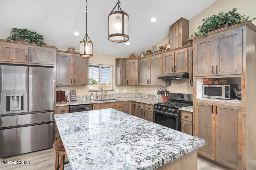 1651 Skyridge, Fallon, Nevada 89406, 3 Bedrooms Bedrooms, ,2 BathroomsBathrooms,Residential,Residential,Skyridge,250055956