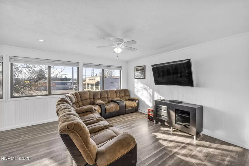 2 Newcombe, Yerington, Nevada 89447, ,Commercial Sale,Residential,Newcombe,250055958