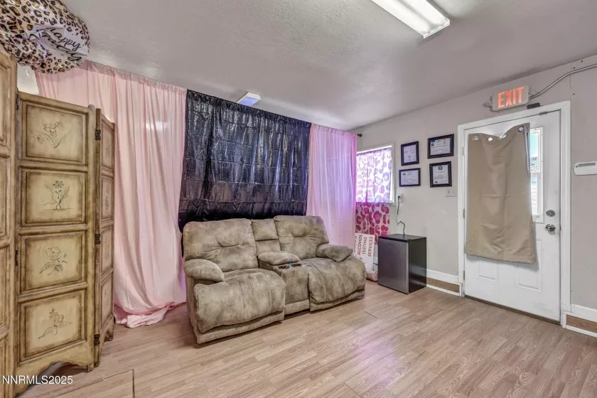 2 Newcombe, Yerington, Nevada 89447, ,Commercial Sale,Residential,Newcombe,250055958