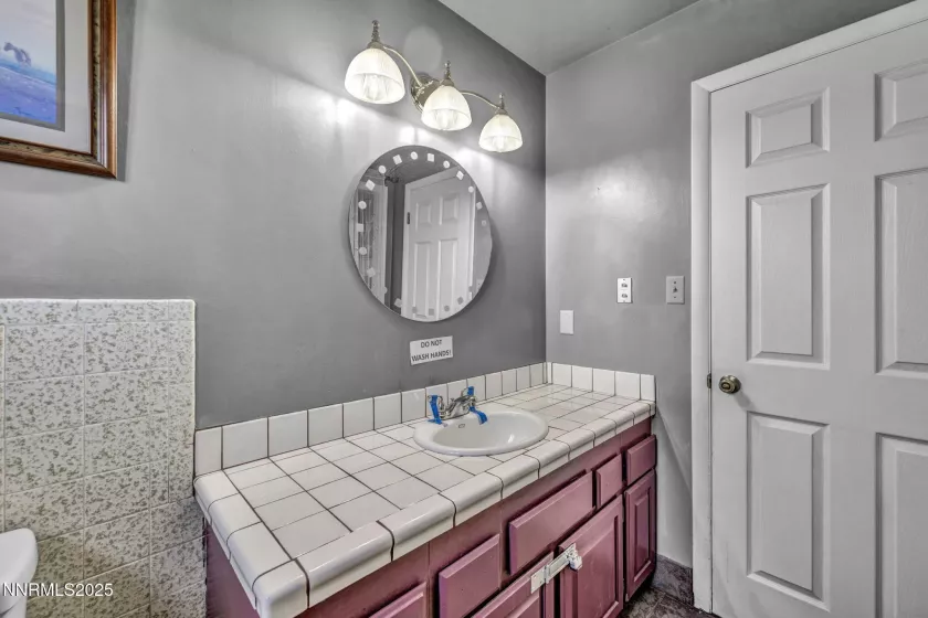 2 Newcombe, Yerington, Nevada 89447, ,Commercial Sale,Residential,Newcombe,250055958