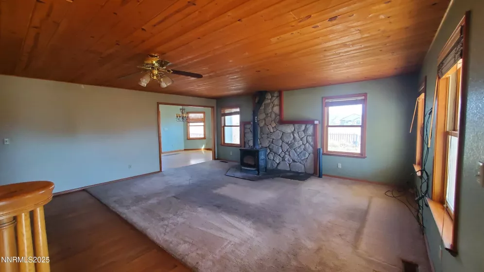 20 Pit, Wellington, Nevada 89444, 5 Bedrooms Bedrooms, ,3 BathroomsBathrooms,Residential,Residential,Pit,250055960