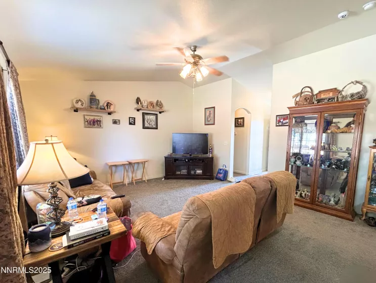 148 Toiyabe, Fallon, Nevada 89406, 3 Bedrooms Bedrooms, ,2 BathroomsBathrooms,Residential,Residential,Toiyabe,250055964