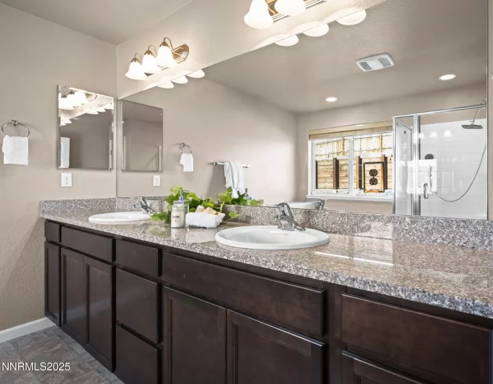 3648 Hollywood Park, Reno, Nevada 89512, 4 Bedrooms Bedrooms, ,3 BathroomsBathrooms,Residential,Residential,Hollywood Park,250055966