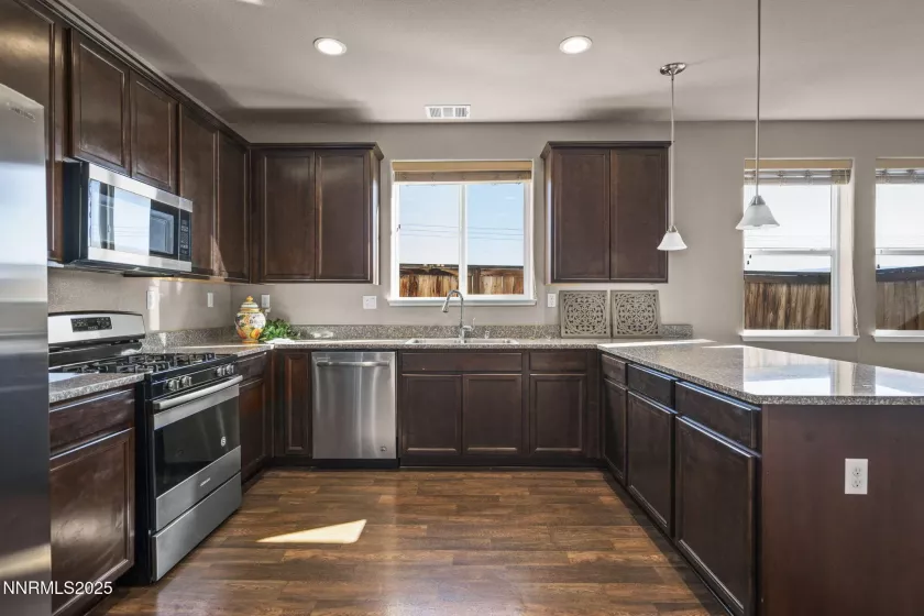 3648 Hollywood Park, Reno, Nevada 89512, 4 Bedrooms Bedrooms, ,3 BathroomsBathrooms,Residential,Residential,Hollywood Park,250055966