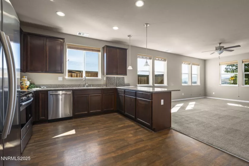 3648 Hollywood Park, Reno, Nevada 89512, 4 Bedrooms Bedrooms, ,3 BathroomsBathrooms,Residential,Residential,Hollywood Park,250055966