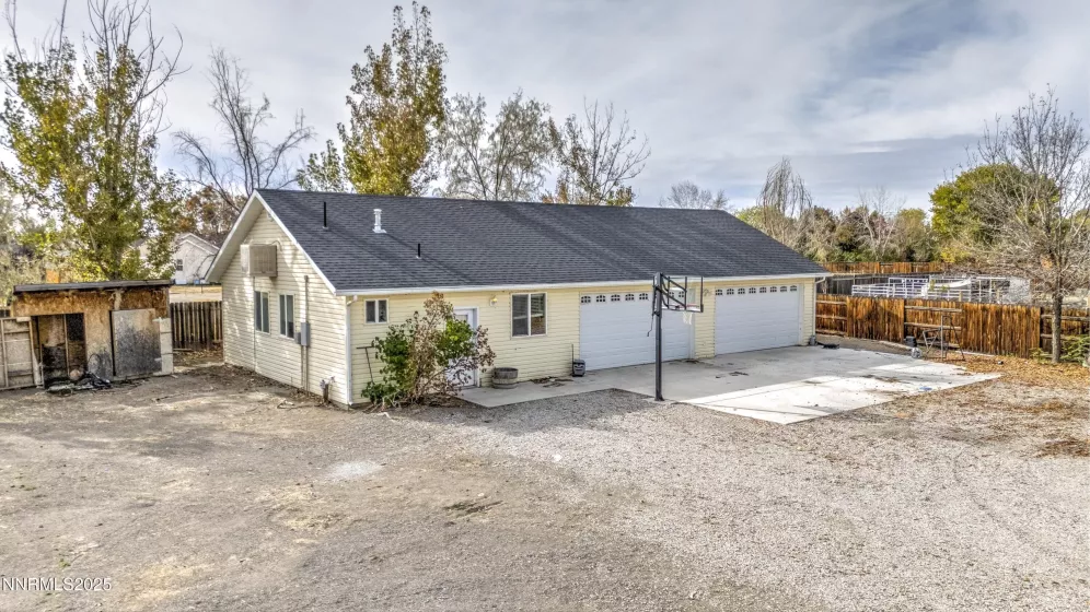 1415 Golden Park, Fallon, Nevada 89406, 3 Bedrooms Bedrooms, ,3 BathroomsBathrooms,Residential,Residential,Golden Park,250055971