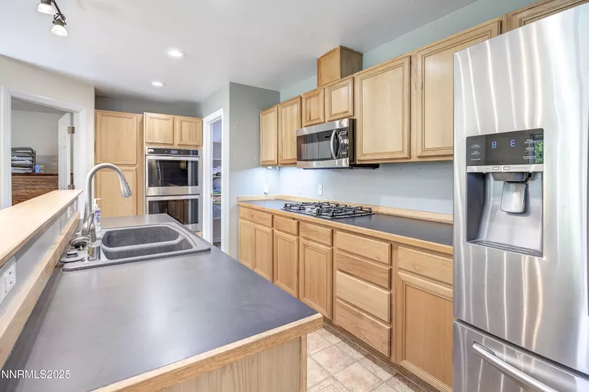 1415 Golden Park, Fallon, Nevada 89406, 3 Bedrooms Bedrooms, ,3 BathroomsBathrooms,Residential,Residential,Golden Park,250055971