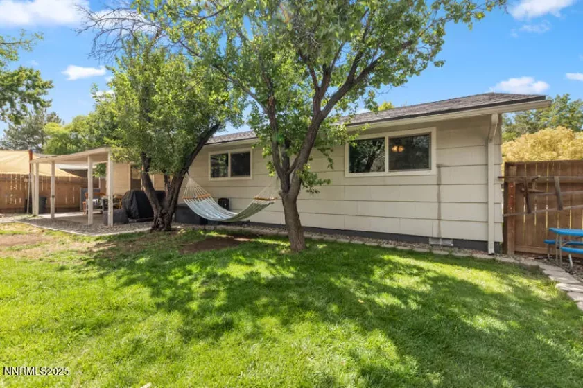 3170 Santa Ana, Reno, Nevada 89502, 3 Bedrooms Bedrooms, ,2 BathroomsBathrooms,Residential,Residential,Santa Ana,250054989