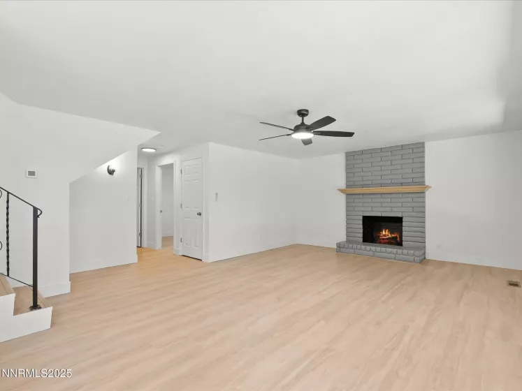 4160 Mira Loma, Reno, Nevada 89502, 4 Bedrooms Bedrooms, ,3 BathroomsBathrooms,Residential,Residential,Mira Loma,250055974