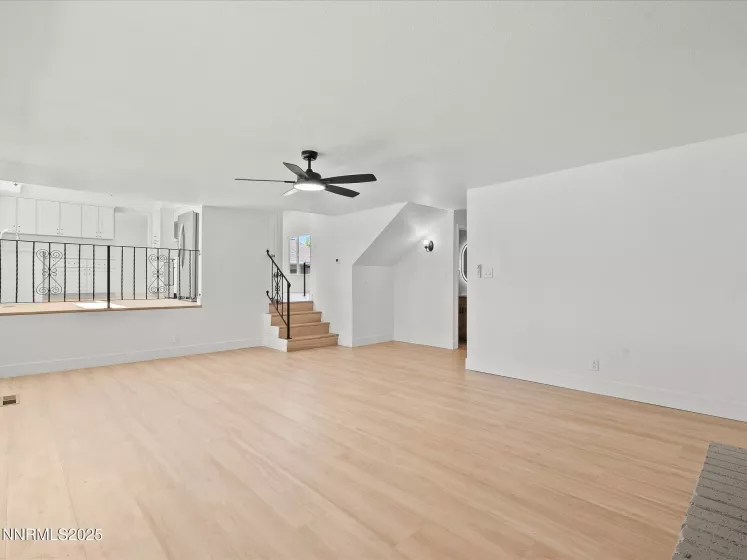 4160 Mira Loma, Reno, Nevada 89502, 4 Bedrooms Bedrooms, ,3 BathroomsBathrooms,Residential,Residential,Mira Loma,250055974