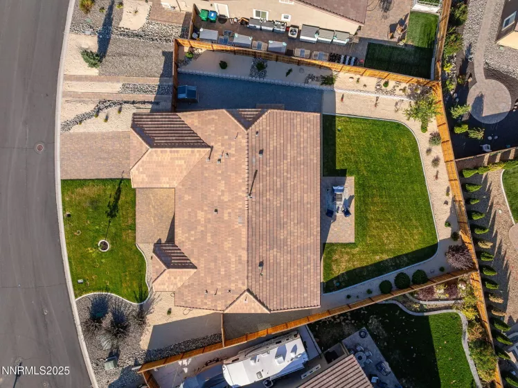 8352 Endsley, Reno, Nevada 89523, 4 Bedrooms Bedrooms, ,3 BathroomsBathrooms,Residential,Residential,Endsley,250055977