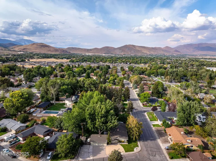 500 Richmond, Carson City, Nevada 89703, 3 Bedrooms Bedrooms, ,3 BathroomsBathrooms,Residential,Residential,Richmond,250055979