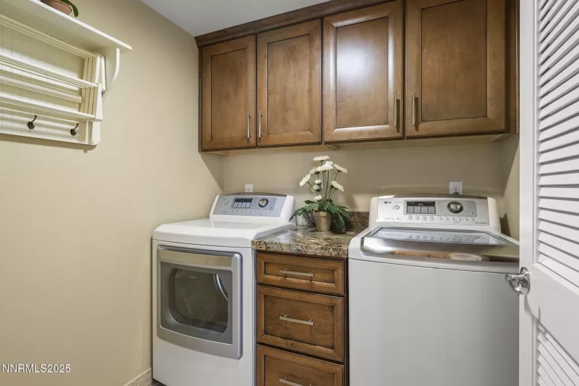 17000 Wedge, Reno, Nevada 89511, 2 Bedrooms Bedrooms, ,2 BathroomsBathrooms,Residential,Residential,Wedge,250055981