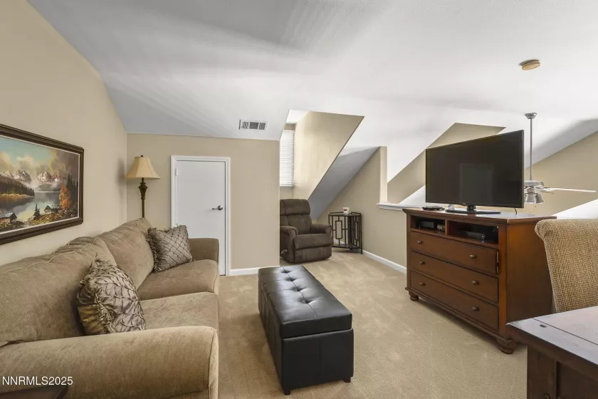 17000 Wedge, Reno, Nevada 89511, 2 Bedrooms Bedrooms, ,2 BathroomsBathrooms,Residential,Residential,Wedge,250055981