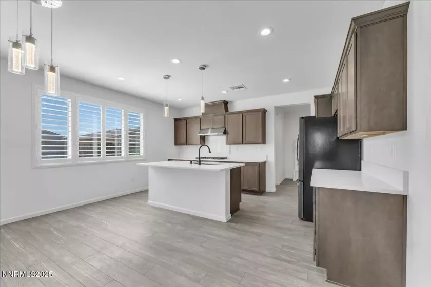 2151 Roaring Fork, Sparks, Nevada 89436, 4 Bedrooms Bedrooms, ,3 BathroomsBathrooms,Residential,Residential,Roaring Fork,250055983