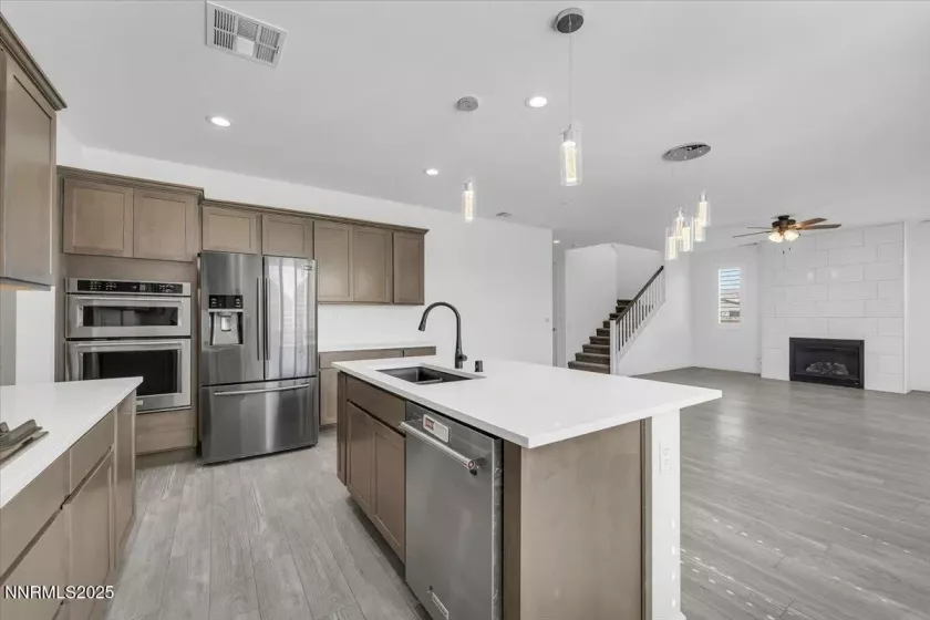 2151 Roaring Fork, Sparks, Nevada 89436, 4 Bedrooms Bedrooms, ,3 BathroomsBathrooms,Residential,Residential,Roaring Fork,250055983