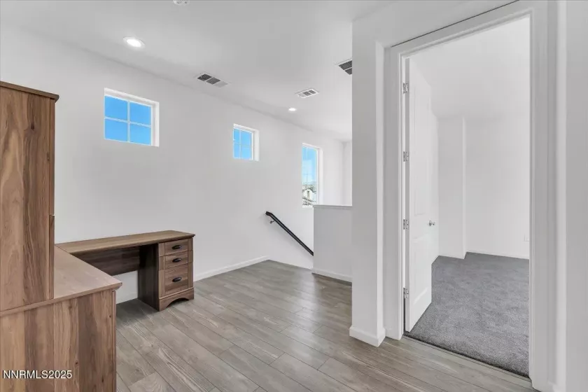 2151 Roaring Fork, Sparks, Nevada 89436, 4 Bedrooms Bedrooms, ,3 BathroomsBathrooms,Residential,Residential,Roaring Fork,250055983