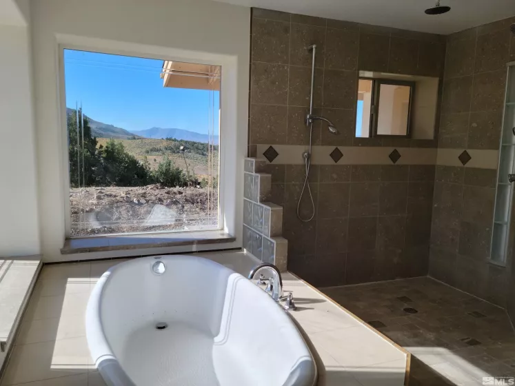 1297 Deerlodge, Reno, Nevada 89508, 5 Bedrooms Bedrooms, ,4 BathroomsBathrooms,Residential,Residential,Deerlodge,220016781