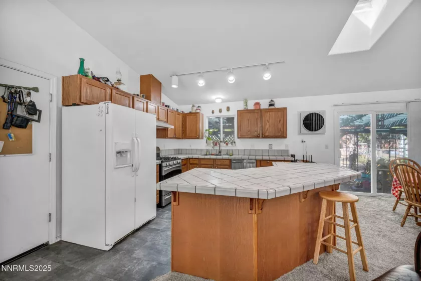 1037 Turtledove, Sparks, Nevada 89441, 3 Bedrooms Bedrooms, ,2 BathroomsBathrooms,Residential,Residential,Turtledove,250055985
