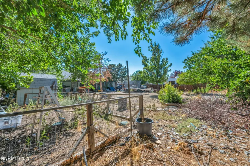 1037 Turtledove, Sparks, Nevada 89441, 3 Bedrooms Bedrooms, ,2 BathroomsBathrooms,Residential,Residential,Turtledove,250055985