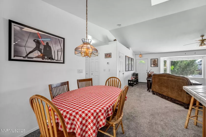 1037 Turtledove, Sparks, Nevada 89441, 3 Bedrooms Bedrooms, ,2 BathroomsBathrooms,Residential,Residential,Turtledove,250055985