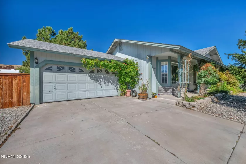 1037 Turtledove, Sparks, Nevada 89441, 3 Bedrooms Bedrooms, ,2 BathroomsBathrooms,Residential,Residential,Turtledove,250055985