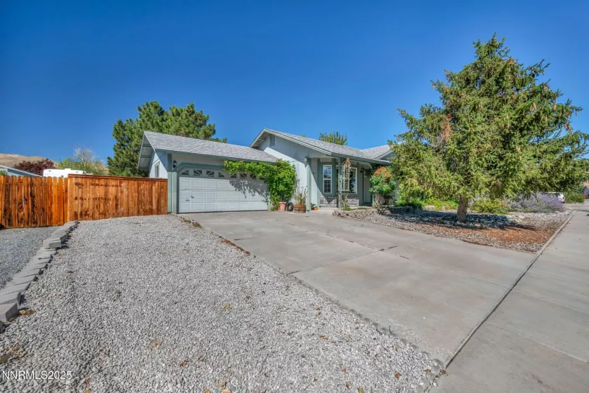 1037 Turtledove, Sparks, Nevada 89441, 3 Bedrooms Bedrooms, ,2 BathroomsBathrooms,Residential,Residential,Turtledove,250055985