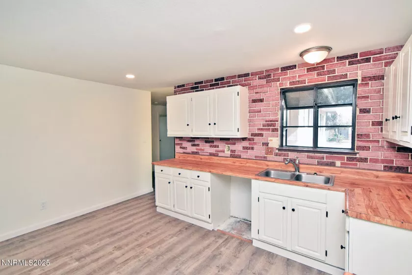 1973 Rio Tinto, Sparks, Nevada 89434, 3 Bedrooms Bedrooms, ,2 BathroomsBathrooms,Residential,Residential,Rio Tinto,250055989