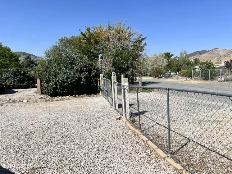 118 Tom Sawyer, Dayton, Nevada 89403, 2 Bedrooms Bedrooms, ,2 BathroomsBathrooms,Residential,Residential,Tom Sawyer,250055988