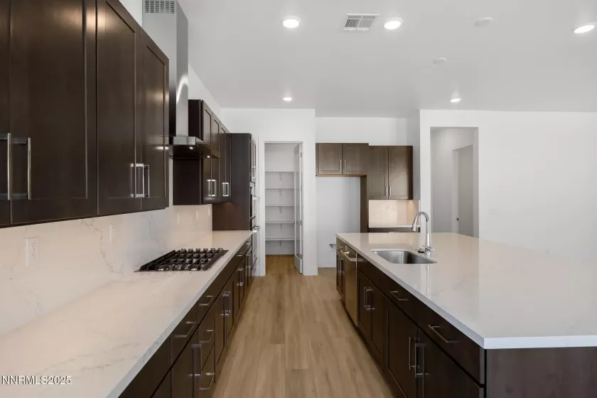 11568 Spanish Rnch, Sparks, Nevada 89441, 3 Bedrooms Bedrooms, ,4 BathroomsBathrooms,Residential,Residential,Spanish Rnch,250056002