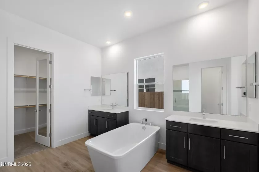 11568 Spanish Rnch, Sparks, Nevada 89441, 3 Bedrooms Bedrooms, ,4 BathroomsBathrooms,Residential,Residential,Spanish Rnch,250056002