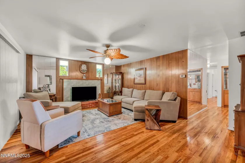 3260 Cashill, Reno, Nevada 89509, 4 Bedrooms Bedrooms, ,3 BathroomsBathrooms,Residential,Residential,Cashill,250056005