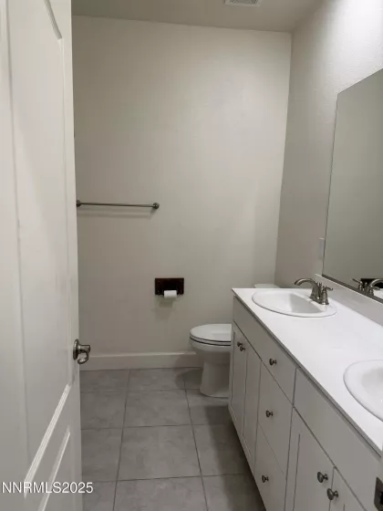 2230 Long Island, Sparks, Nevada 89436, 4 Bedrooms Bedrooms, ,2 BathroomsBathrooms,Residential,Residential,Long Island,250056008