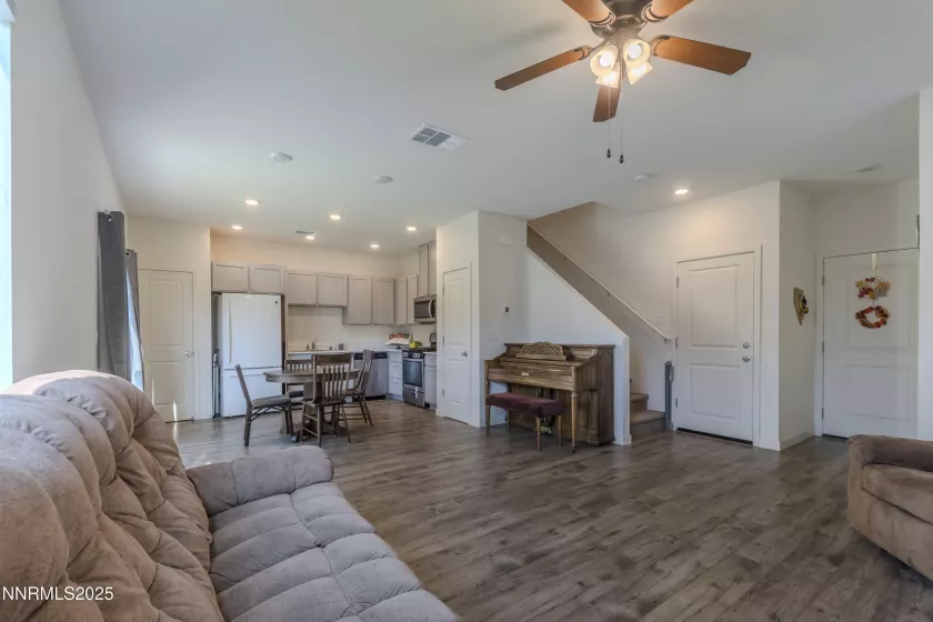 8796 Scenic Sky, Reno, Nevada 89506, 3 Bedrooms Bedrooms, ,3 BathroomsBathrooms,Residential,Residential,Scenic Sky,250056009