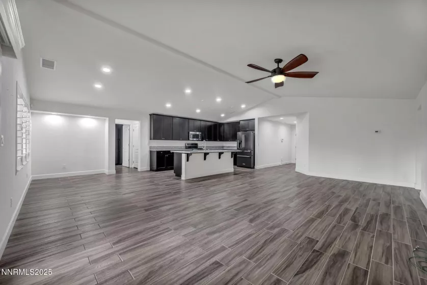 7423 Comet, Sparks, Nevada 89436, 4 Bedrooms Bedrooms, ,3 BathroomsBathrooms,Residential,Residential,Comet,250056010