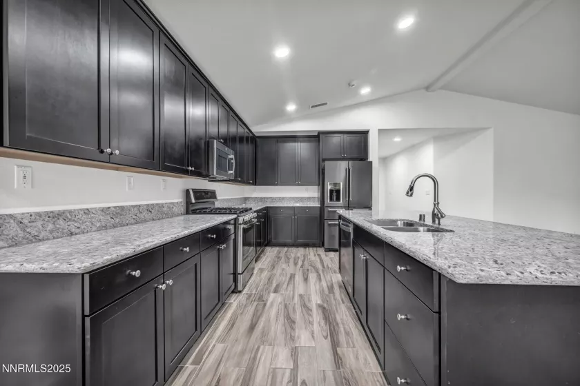 7423 Comet, Sparks, Nevada 89436, 4 Bedrooms Bedrooms, ,3 BathroomsBathrooms,Residential,Residential,Comet,250056010