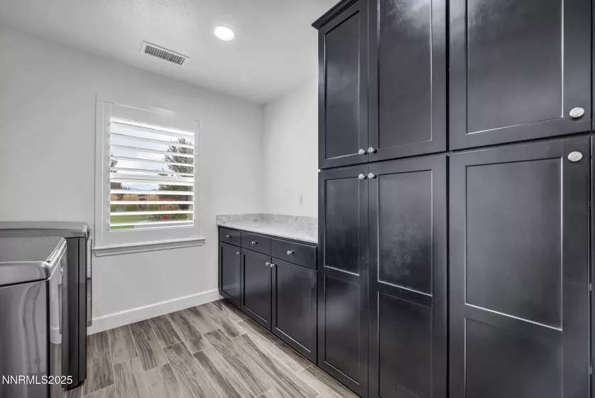 7423 Comet, Sparks, Nevada 89436, 4 Bedrooms Bedrooms, ,3 BathroomsBathrooms,Residential,Residential,Comet,250056010