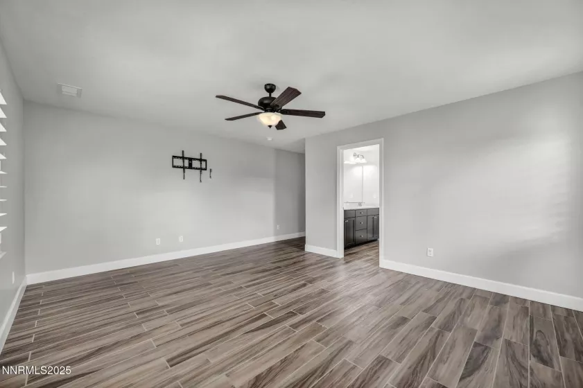 7423 Comet, Sparks, Nevada 89436, 4 Bedrooms Bedrooms, ,3 BathroomsBathrooms,Residential,Residential,Comet,250056010