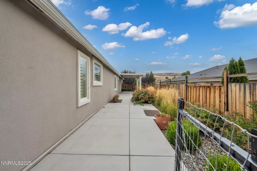 7423 Comet, Sparks, Nevada 89436, 4 Bedrooms Bedrooms, ,3 BathroomsBathrooms,Residential,Residential,Comet,250056010