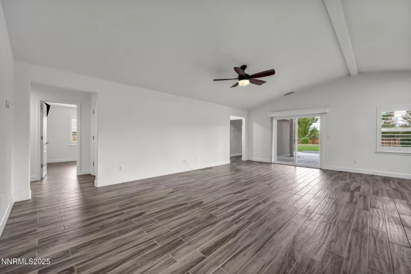7423 Comet, Sparks, Nevada 89436, 4 Bedrooms Bedrooms, ,3 BathroomsBathrooms,Residential,Residential,Comet,250056010