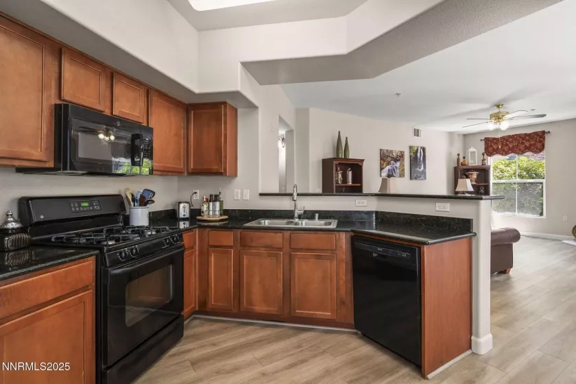 9050 Double R, Reno, Nevada 89521, 2 Bedrooms Bedrooms, ,2 BathroomsBathrooms,Residential,Residential,Double R,250054425