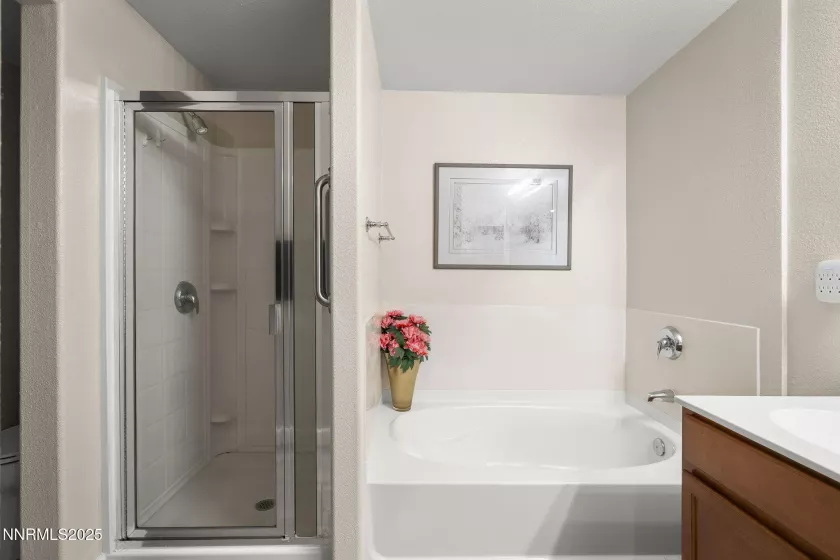 9050 Double R, Reno, Nevada 89521, 2 Bedrooms Bedrooms, ,2 BathroomsBathrooms,Residential,Residential,Double R,250054425